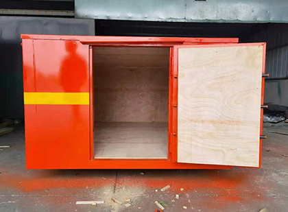 东港车载炸药箱